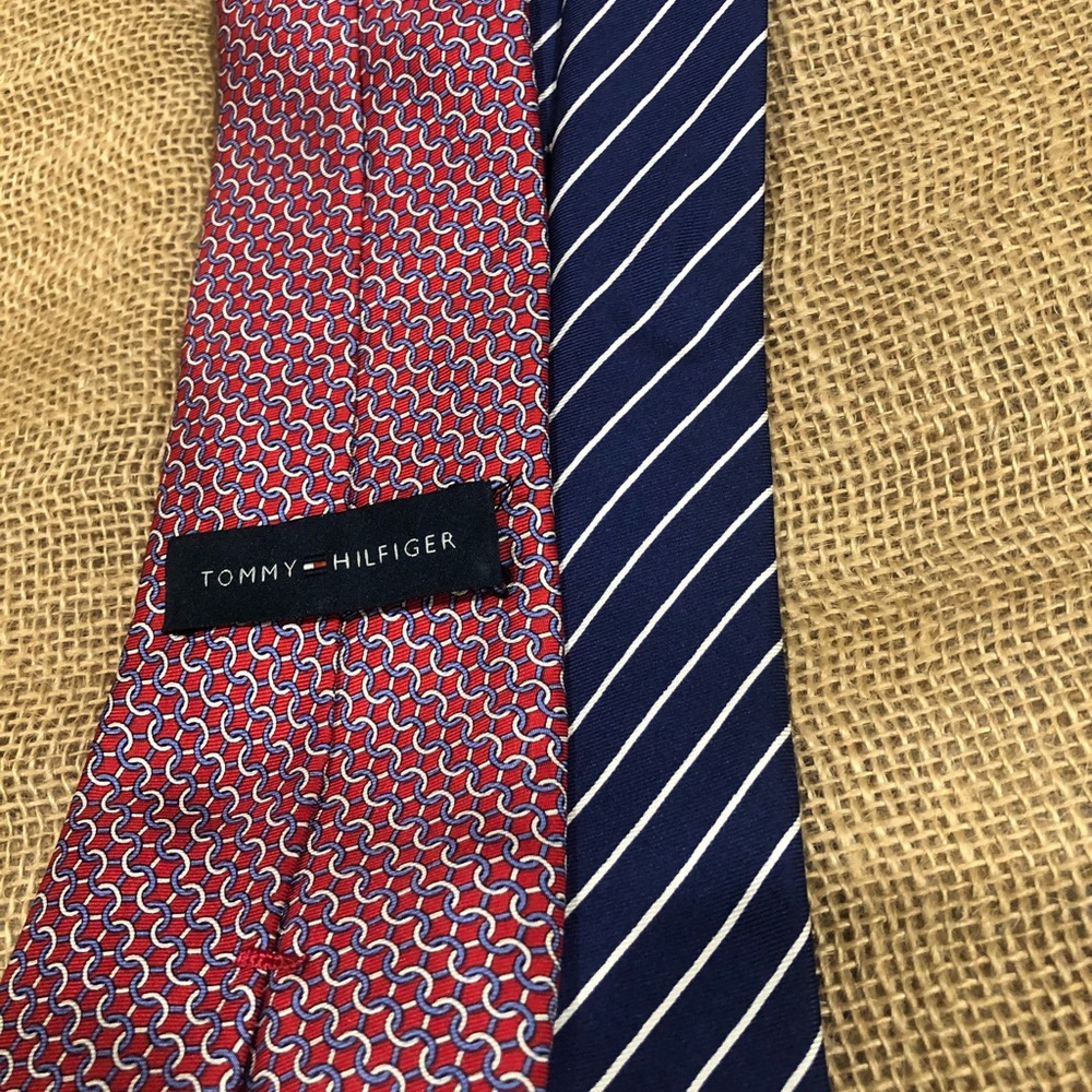 TOMMY HILFIGER silk tie